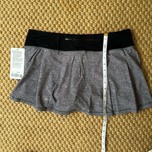 NWT lululemon Pace Rival MR Skirt gray and black - size 10 - Picture 5 of 6